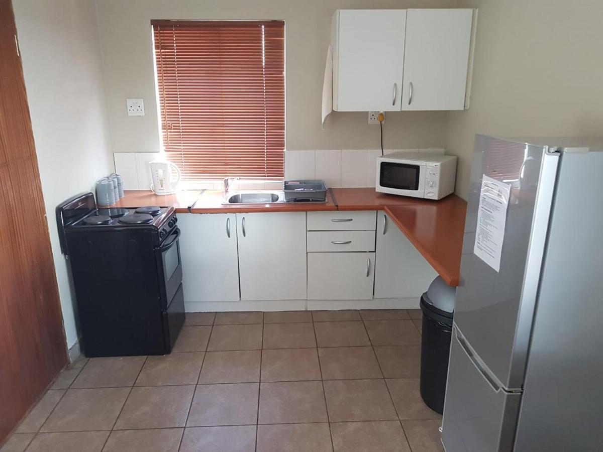 Private Apartments & Biz Stays Претория Екстериор снимка