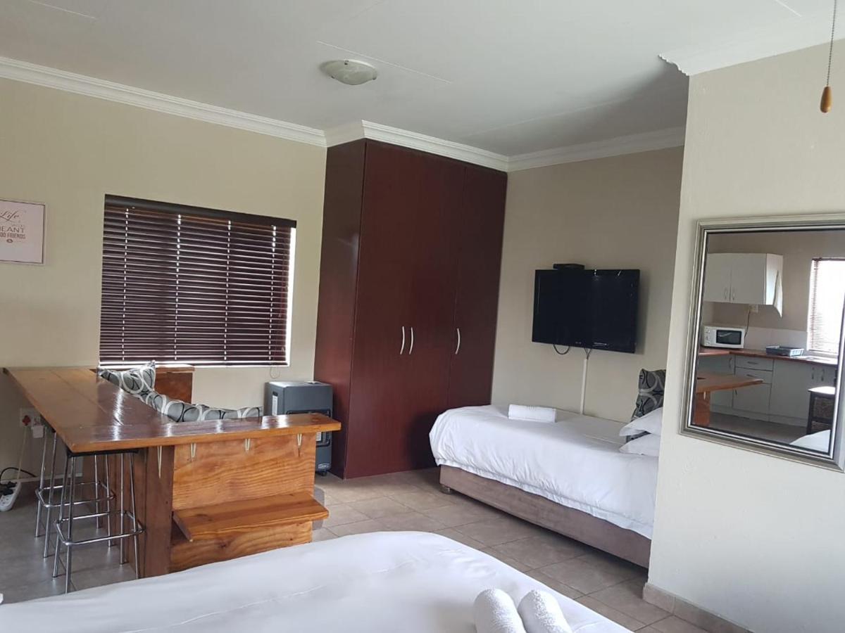 Private Apartments & Biz Stays Претория Екстериор снимка