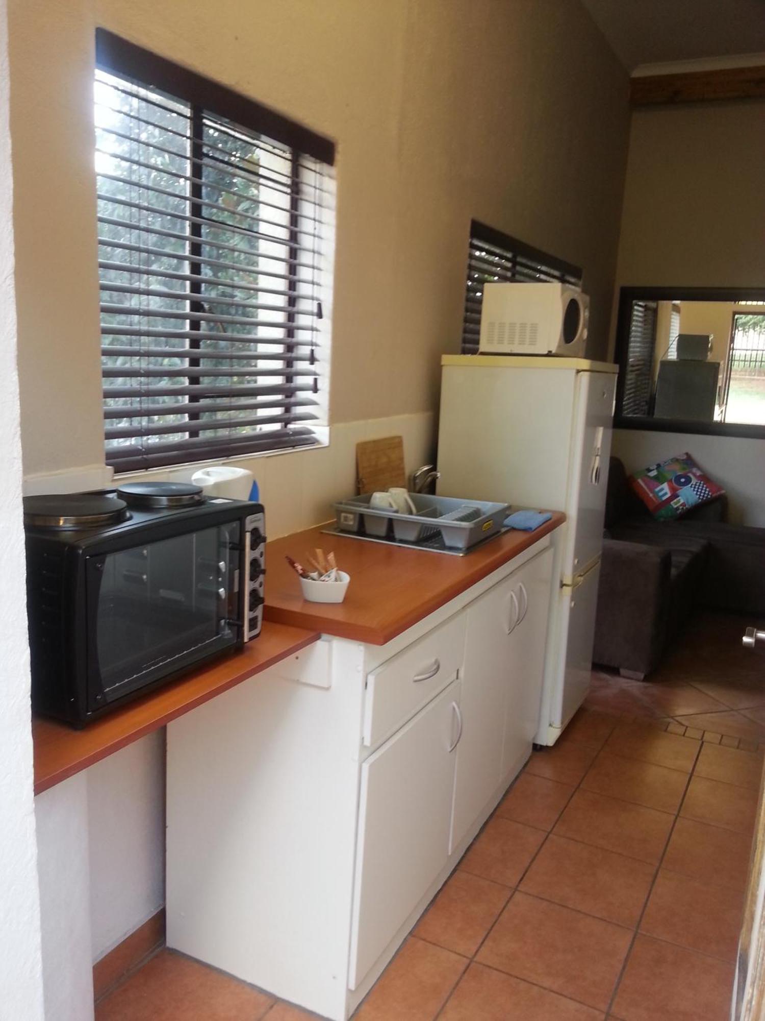 Private Apartments & Biz Stays Претория Стая снимка