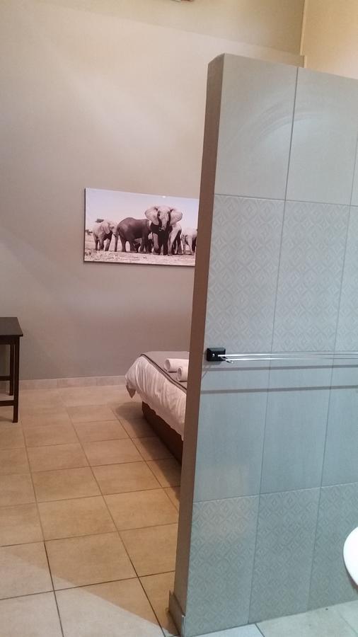 Private Apartments & Biz Stays Претория Екстериор снимка