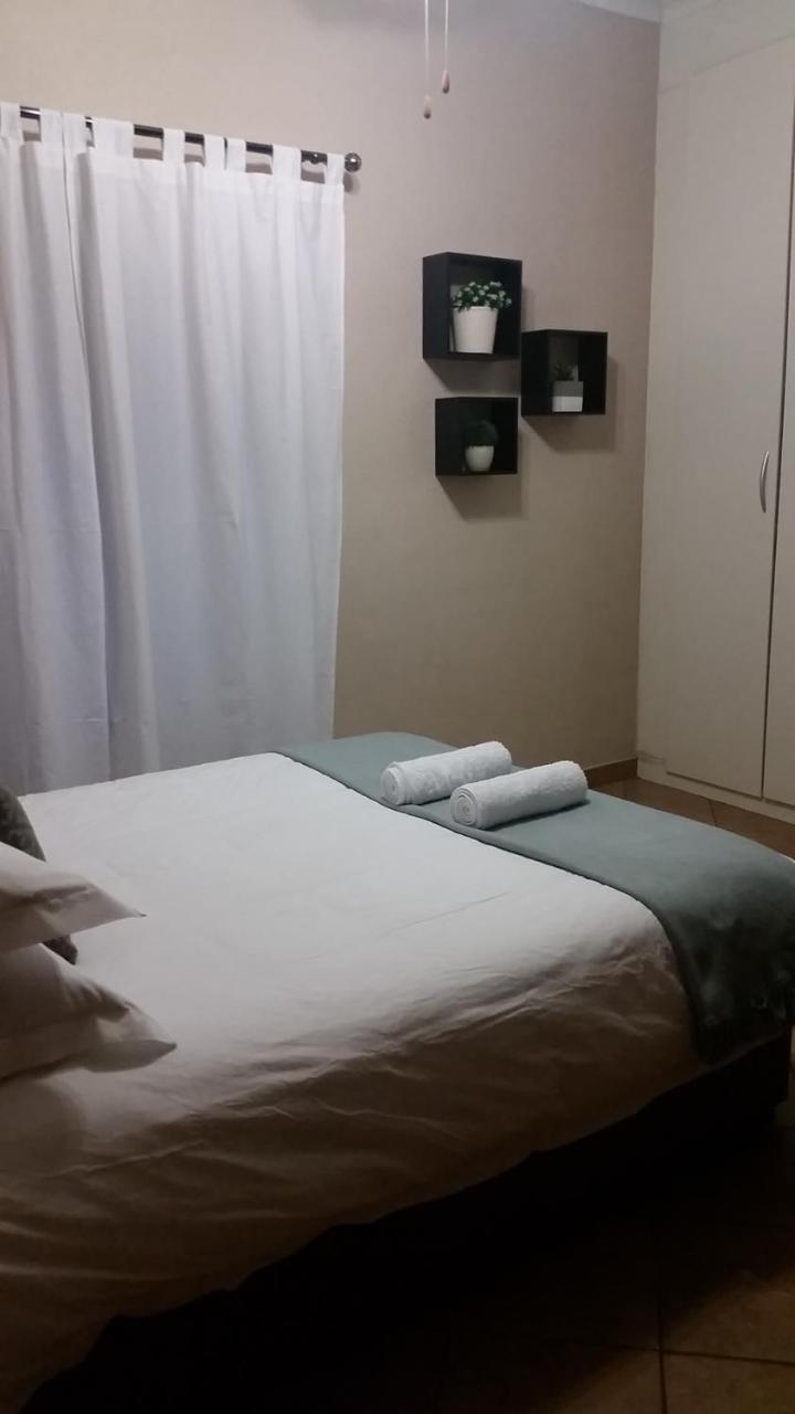 Private Apartments & Biz Stays Претория Екстериор снимка