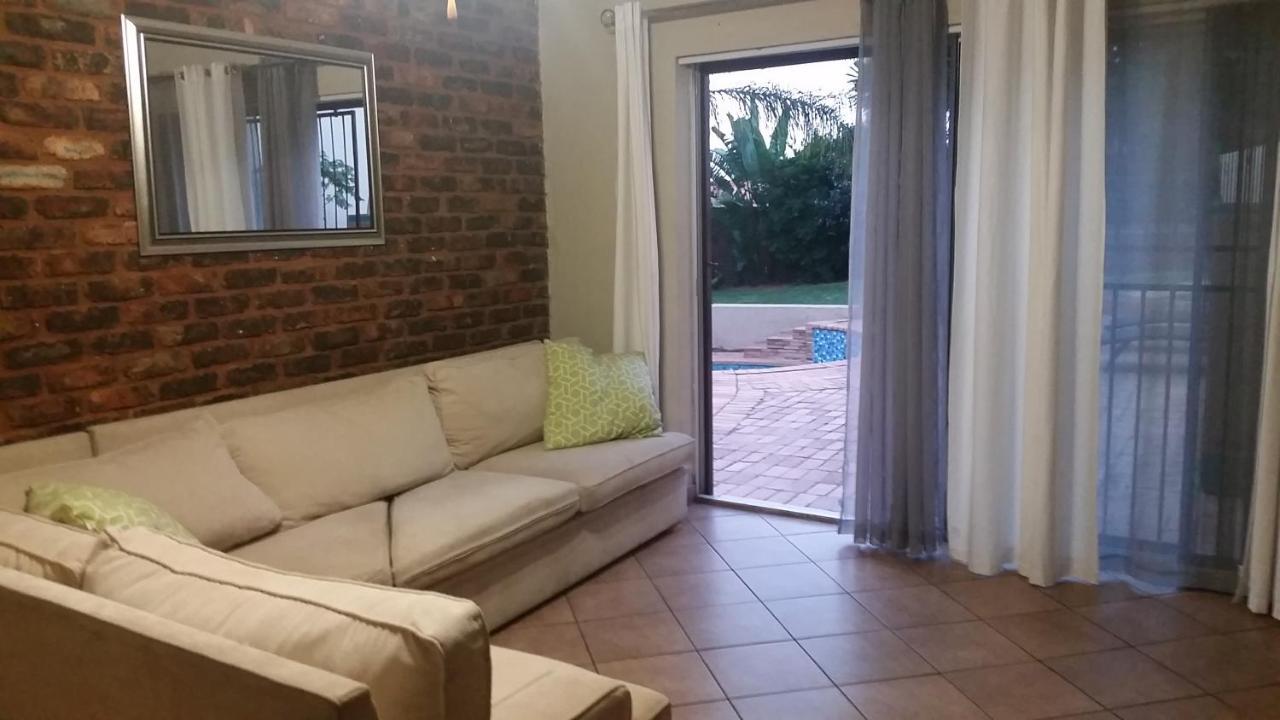 Private Apartments & Biz Stays Претория Екстериор снимка